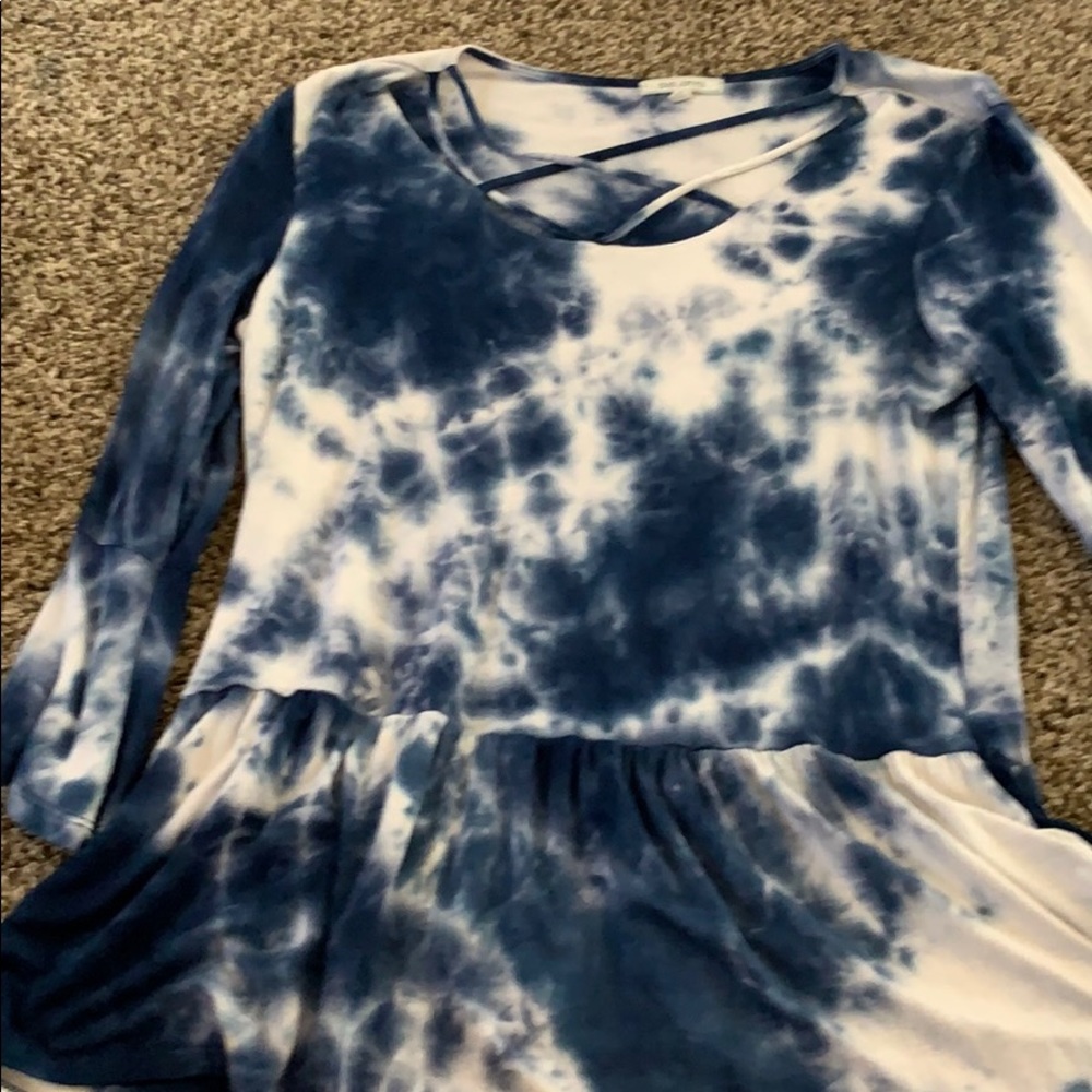 Ava James top